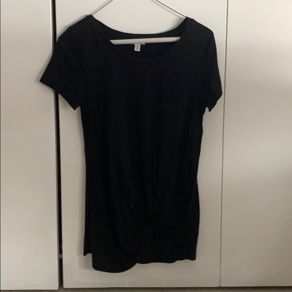 Black t shirt